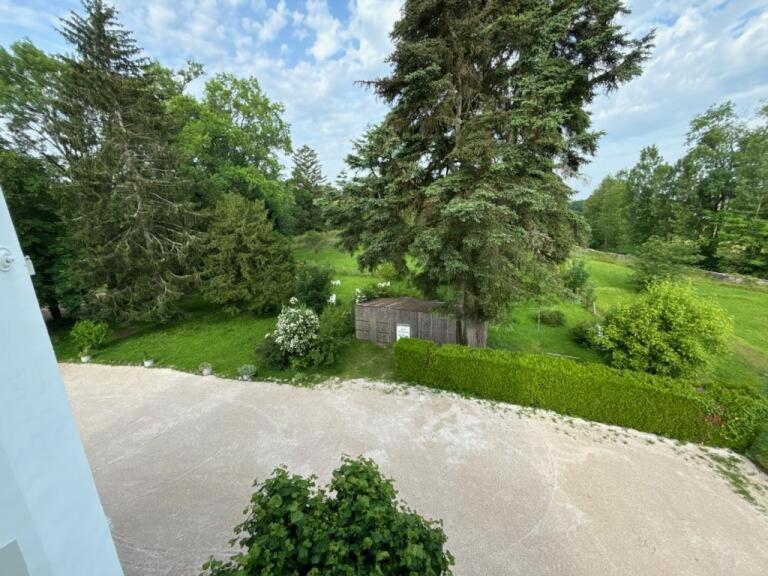 Logis Hotel & Restaurant Le Parcey מראה חיצוני תמונה