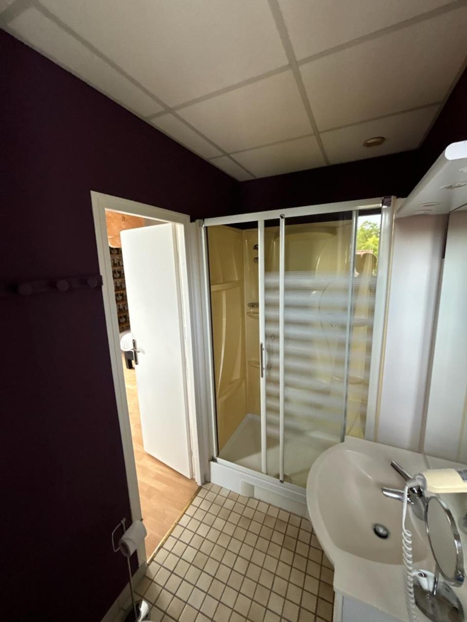 Logis Hotel & Restaurant Le Parcey מראה חיצוני תמונה